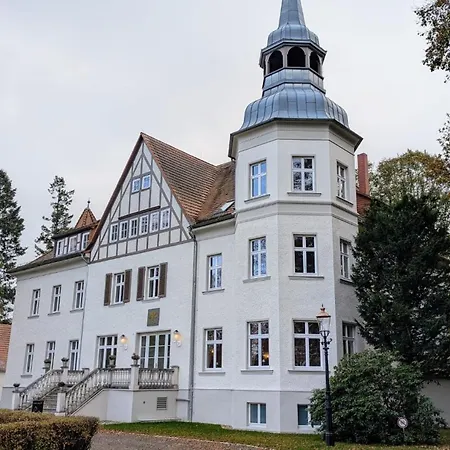 Schloss Sigroen 4*