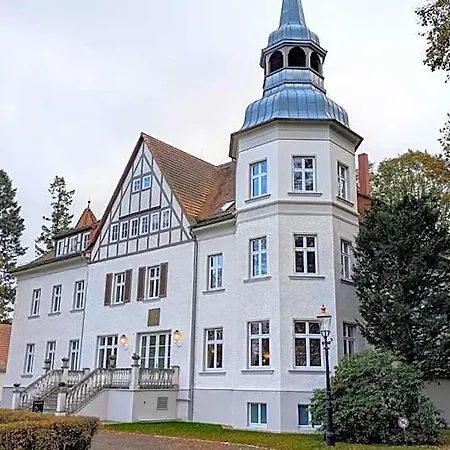 Schloss Sigroen Отель Бад-Вильснак